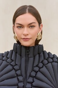 241114_DR_CG_RESORT25_RESHOOT_LOOK_14_0024_bc9bba3d-1d4c-4f14-8b92-da1ed7d1fbfe (1).jpg