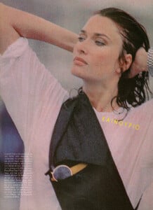 26-MARIECLAIREGR-Sept-1992-m.CordulaReyerRosemaryMcGrothaMartinaFurjesova-ph.Unk.jpg