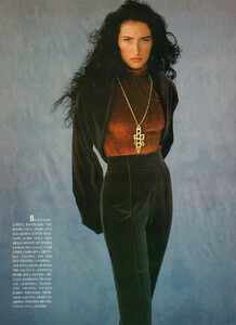 59-MARIECLAIREGR-Nov-1989-m.Unk-ph.HarrisChristopoulos.jpg