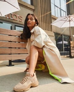 740full-lauren-patrick (12).jpg