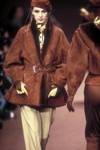 Cher Michel Klein FW 1992 011.jpg