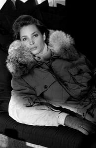 ChristyTurlington_CalvinKleinFW1989_013.jpg