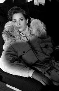 ChristyTurlington_CalvinKleinFW1989_016.jpg