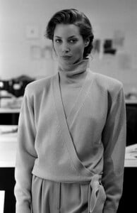 ChristyTurlington_CalvinKleinFW1989_036.jpg