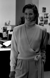 ChristyTurlington_CalvinKleinFW1989_041.jpg