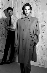 ChristyTurlington_CalvinKleinFW1989_065.jpg