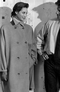 ChristyTurlington_CalvinKleinFW1989_069.jpg