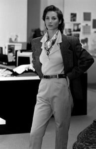 ChristyTurlington_CalvinKleinFW1989_074.jpg