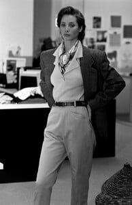ChristyTurlington_CalvinKleinFW1989_084.jpg