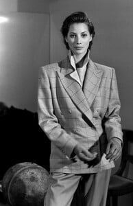 ChristyTurlington_CalvinKleinFW1989_109.jpg