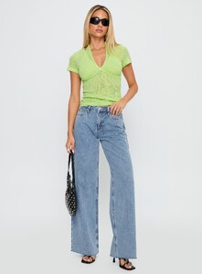 EAyalon - PrPolly - Darla Low Rise Straight Jean Vintage Blue Wa-8 - 2-Model-Ella-Us2.jpg