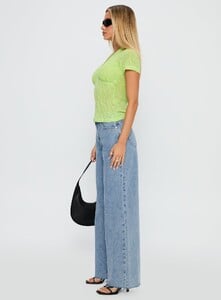 EAyalon - PrPolly - Darla Low Rise Straight Jean Vintage Blue Wa-8 - 3-Model-Ella-Us2.jpg