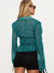 EAyalon - PrPolly - Holidaze Long Sleeve Top Zebra-6 - 4-Model-Ella-Us4.jpg