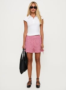 EAyalon - PrPolly - Mailee Bow Tie Shorts Red Check-6 - 6-Model-Ella-Us4.jpg