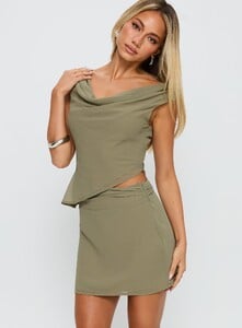 EAyalon - PrPolly - Perfect Illusion Set Olive-8 - 1-Model-Ella-Us2.jpg