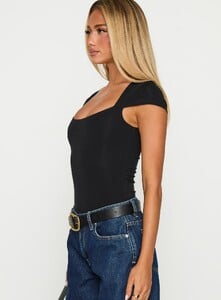 EAyalon - PrPolly - Want You Forever Bodysuit Black-7 - 3-Model-Ella-Us2.jpg