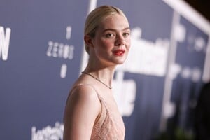 Elle Fanning - Sentimental Value Premiere (113).jpg
