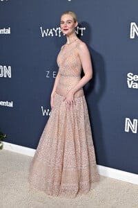 Elle Fanning - Sentimental Value Premiere (44).jpg