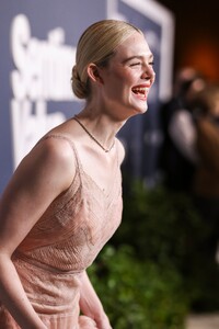 Elle Fanning - Sentimental Value Premiere (70).jpg