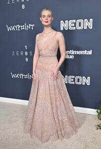 Elle Fanning - Sentimental Value Premiere (82).jpg