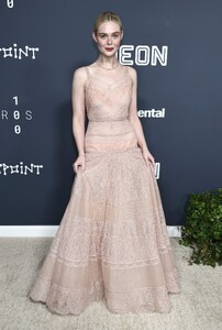 Elle Fanning - Sentimental Value Premiere (87).jpg