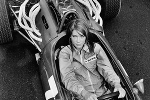 Francoise-Hardy-2.webp