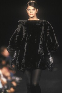 HelenaChristensen_LanvinHCFW1990_01.jpg