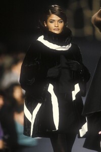HelenaChristensen_LanvinHCFW1991_06.jpg