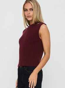 KianaF - PrPolly - Jessabell Rib Sleeveless Top Wine-6 - 3-Model-Kiana-Us2.jpg