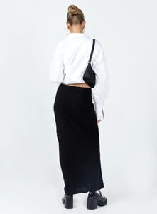 KianaF - PrPolly - Jodie Maxi Skirt Black-10 - 4-Model-Kiana-Us2.jpg