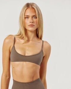 Kiana Flanet - CSB - Seamless V Neck Crop _ Chocolate Chip_MICROCROP_CHOCOLATECHIP_SEAMLESSLEGGINGS_CHOCOLATECHIP.jpg