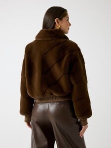 KiannaLS - Guess - Marciano short faux-fur jacket #2_5BGL117375A-F1AQ-ALT2.jpg