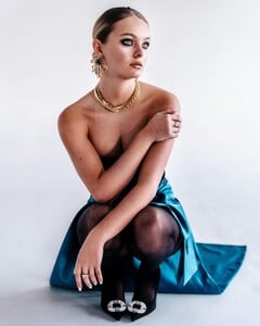 LaurenA - DuquesaCouture '23 - Look3 - 326227777_755809262738704_3731520043556757139_n_2023-01-19_1440x1800.jpg