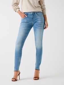 LaurenA - Guess - Annette skinny jeans #1_W2YA99D4Q01-CLH1-ALT1.jpg
