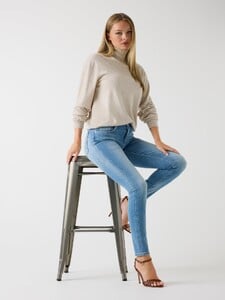 LaurenA - Guess - Annette skinny jeans #4_W2YA99D4Q01-CLH1-ALT4.jpg