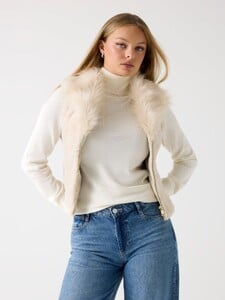 LaurenA - Guess - Faux-fur vest #0_W5BL0IKCP70-F14G.jpg