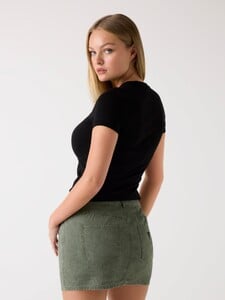 LaurenA - Guess - Triangle logo stretch t-shirt #2_W2YI44J1314-JBLK-ALT2.jpg