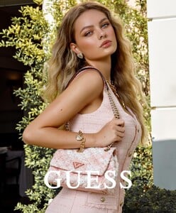 LaurenA - Guess Campaign - 471158249_18474727252053202_7623313910970511268_n_2024-02-01_1440x1740.jpg