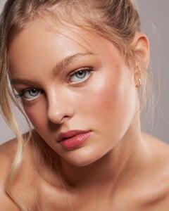 LaurenA - NonGuess - 254057483_287139639954938_8707648903443698009_n_2021-11-05_1440x1800.jpg