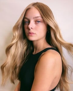 LaurenA - NonGuess - 67505335_1980707592029016_7911888478908474028_n_2019-08-18_1440x1800.jpg