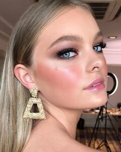 LaurenA - NonGuess - 74687599_703642353447008_9074906657429573161_n_2019-10-23_1440x1799.jpg