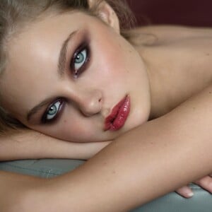 LaurenA - NonGuess - 77284863_750391648792903_2662491888352368735_n_2019-12-18_1440x1440.jpg