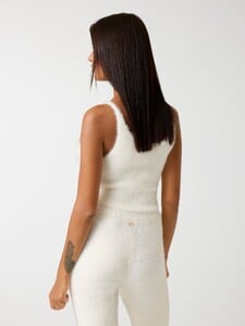 LizaM - Guess - Hailey cropped tank top #2_O5BR01Z1282-G018-ALT2.jpg