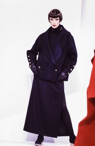 LudmilaIsaeva_ClaudeMontanaFW1993_05.jpg