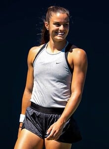 Maria-Sakkari-hot.jpg
