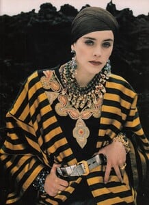 Mathilde,UK ELLE December 1988,Bohemian Rhapsody,Mario Testino 3.jpg