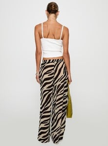 MelitaS - PrPolly - Fyre Wide Leg Pant Zebra-6 - 4-Model-Melita-Us2_E5fcdb9c-851f-458b.jpg