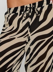 MelitaS - PrPolly - Fyre Wide Leg Pant Zebra-6 - 5-Model-Melita-Us2_0160c96d-1eba-4d55.jpg