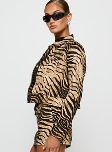 MelitaS - PrPolly - Hoshi Jacket Multi-7 - 3-Model-Melita-Us2_88f636f2-E264-4a60-Bb62-62ec901ea7c1.jpg