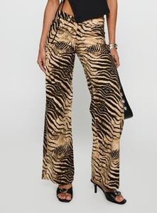 MelitaS - PrPolly - Low Rise Roomy Pants Multi-8 - 1-Model-Melita-Us2_Edbfd915-9655-43c9-Acfe-B6ba1798127b.jpg